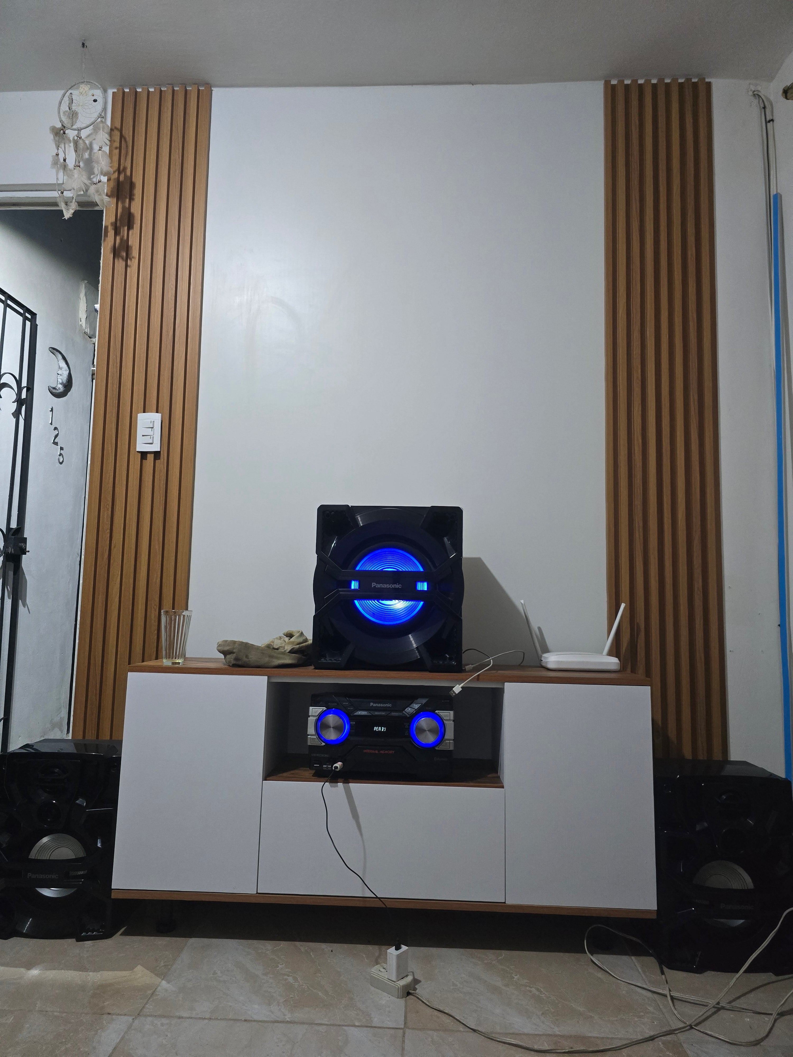 Mueble para TV URBAN NOGAL