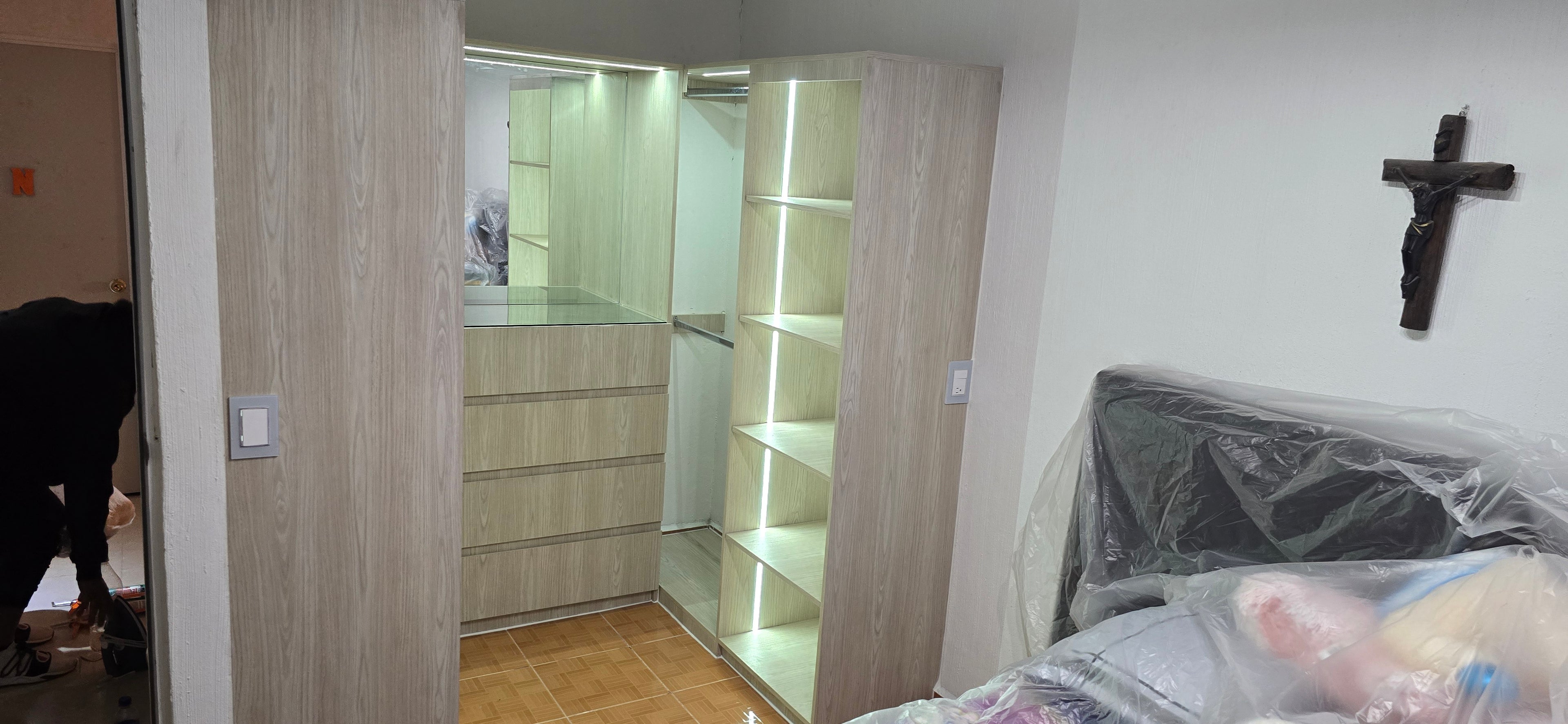 Vestidor Walk-In LUX Aura