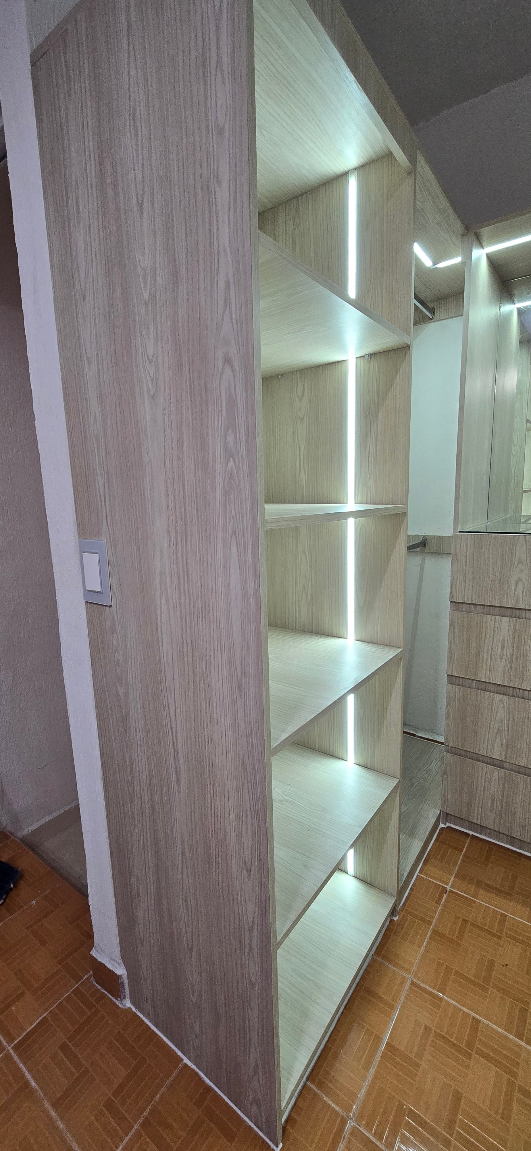 Vestidor Walk-In LUX Aura